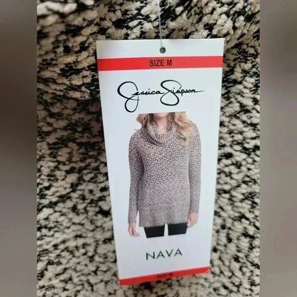 Jessica Simpson Cowl Neck Long Sleeve Textured Stretch Sweater Size Medium - Picture 2 of 3